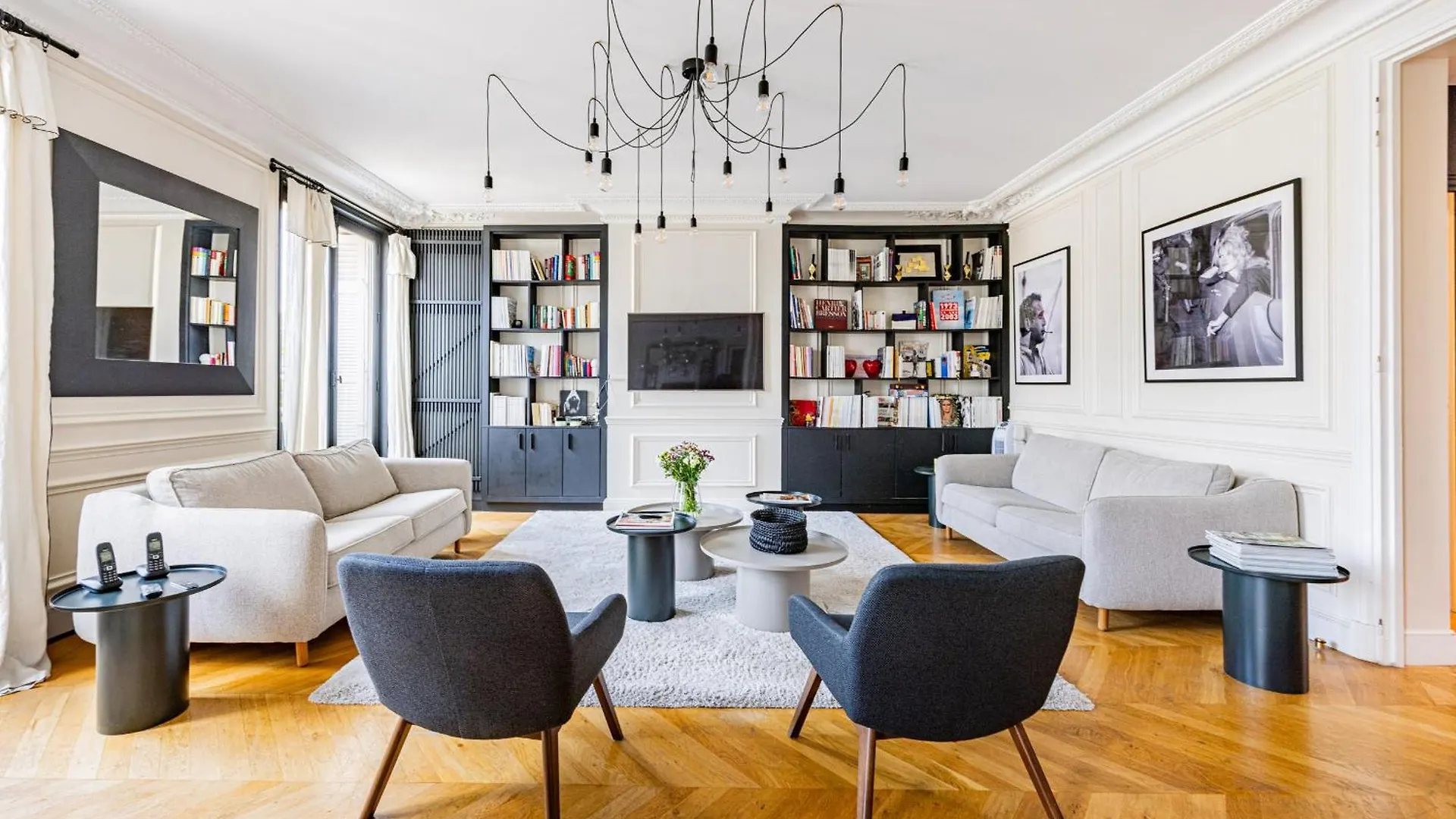 Montaigne Champs-elysees